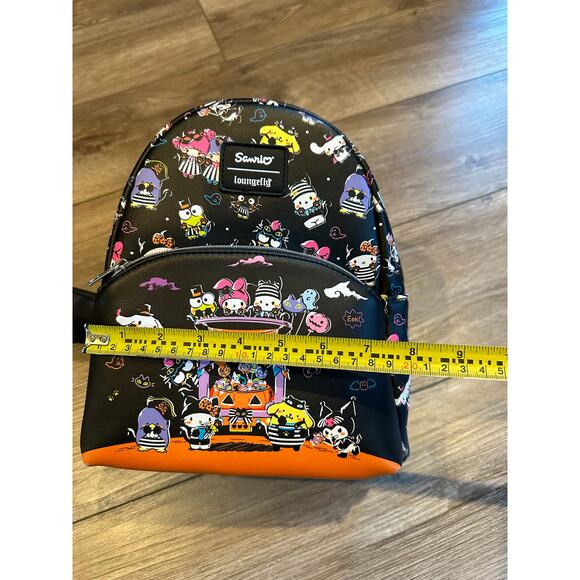 Loungefly Hello Kitty & Friends Halloween Backpack - Picture 4 of 12